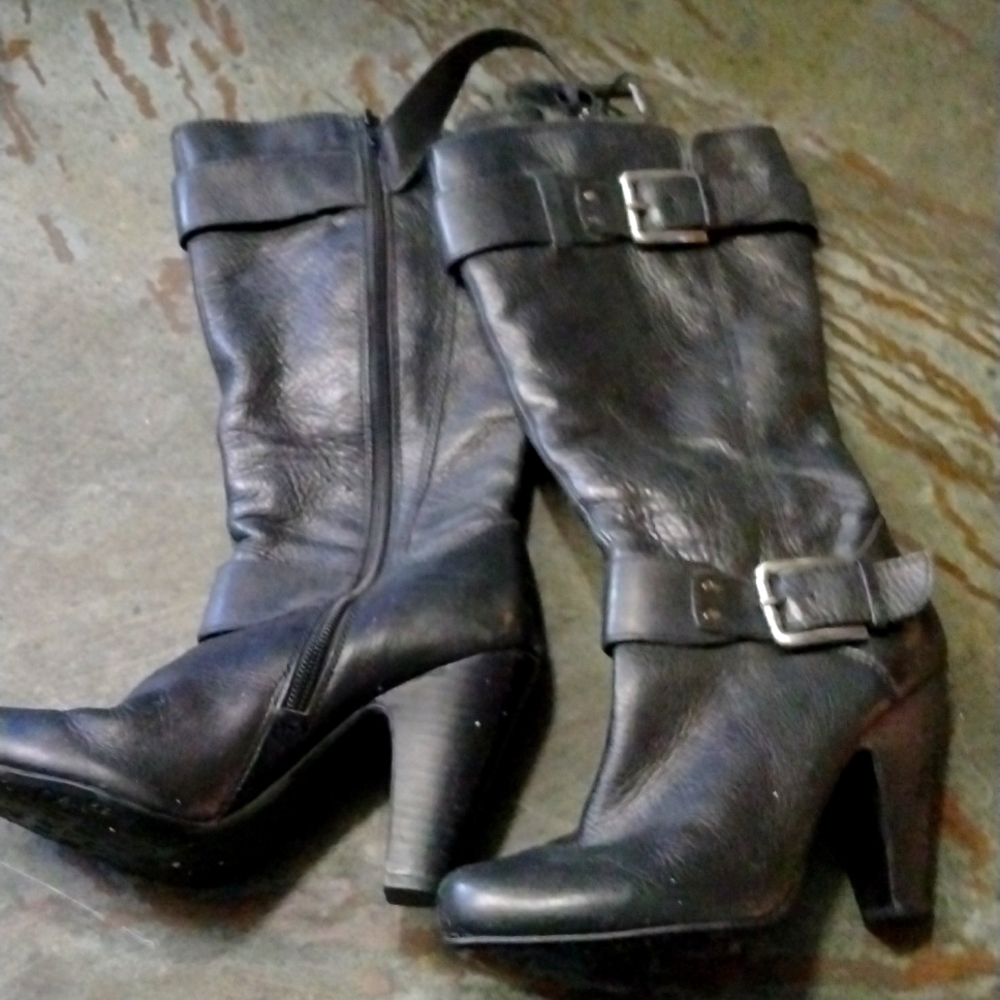 Chiang Arturo Black Boots 61/2 M